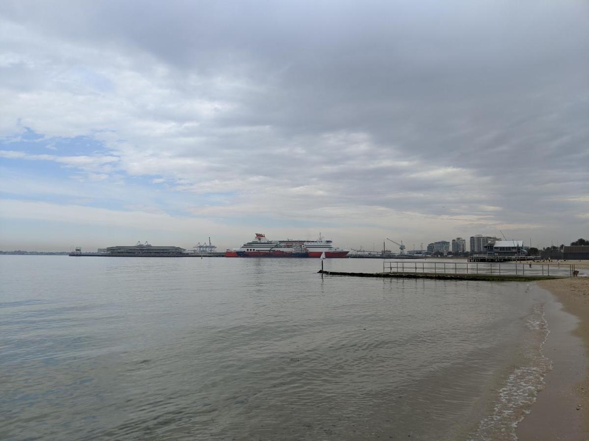 Staycentral - Spacious Seaviews Port Melbourne Exterior foto